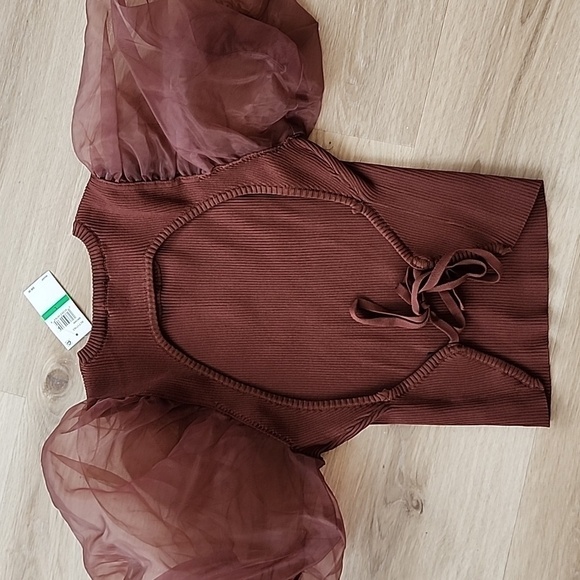 Artr Women's Avery Puff-Sleeve Open-Back Top size large and xl brown - Picture 6 of 7